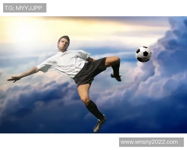 足球明星与经典配乐交融的精彩瞬间回顾视频